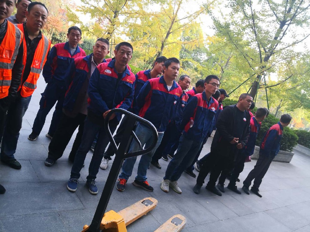杭州福臨門搬家公司服務(wù)團(tuán)隊(duì)
